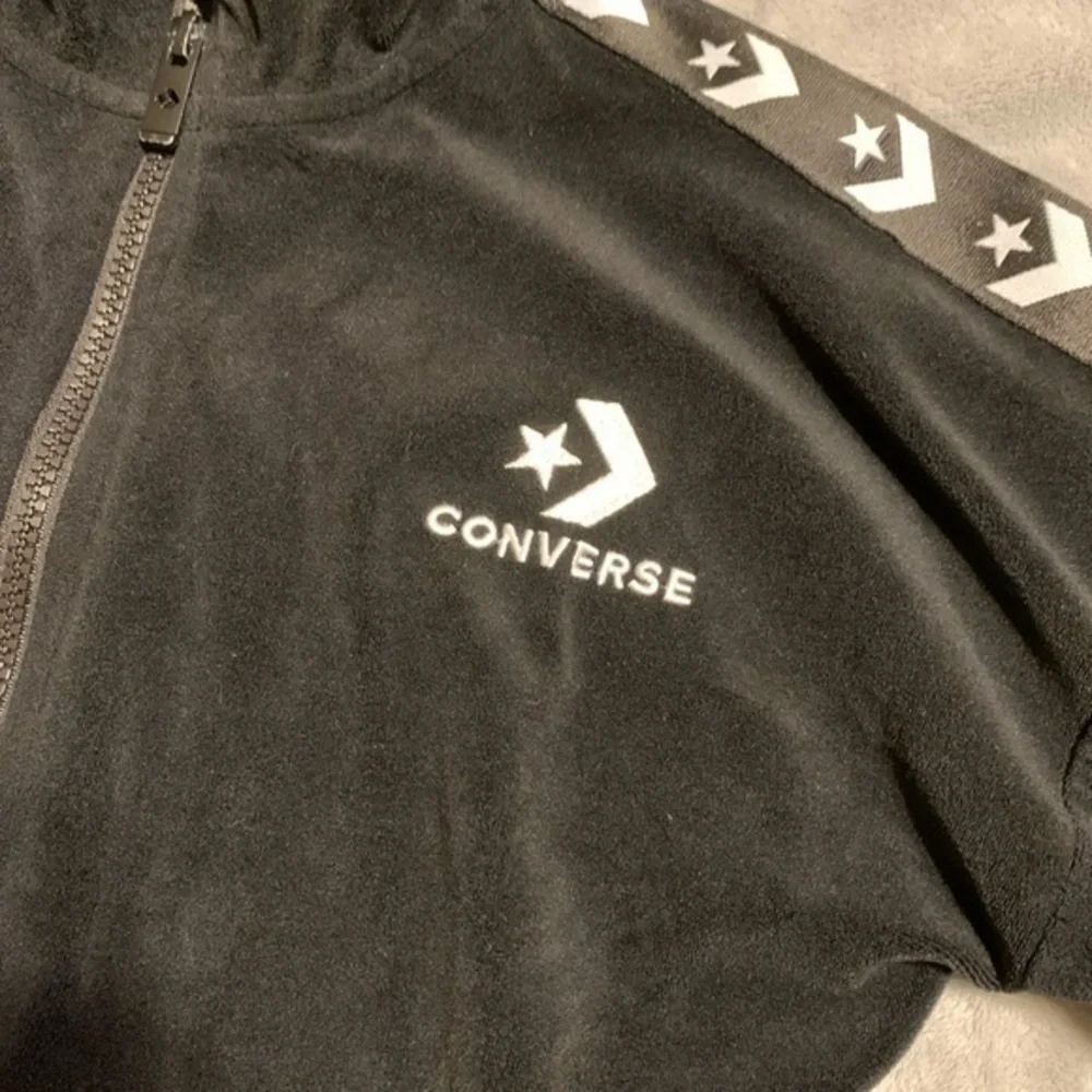 Girls converse black Valore zip jacket size‎ large 12-13 years logo sleeve